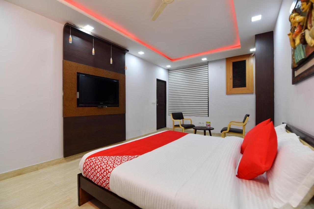Hotel Oyo 27787 Rama Jaipur