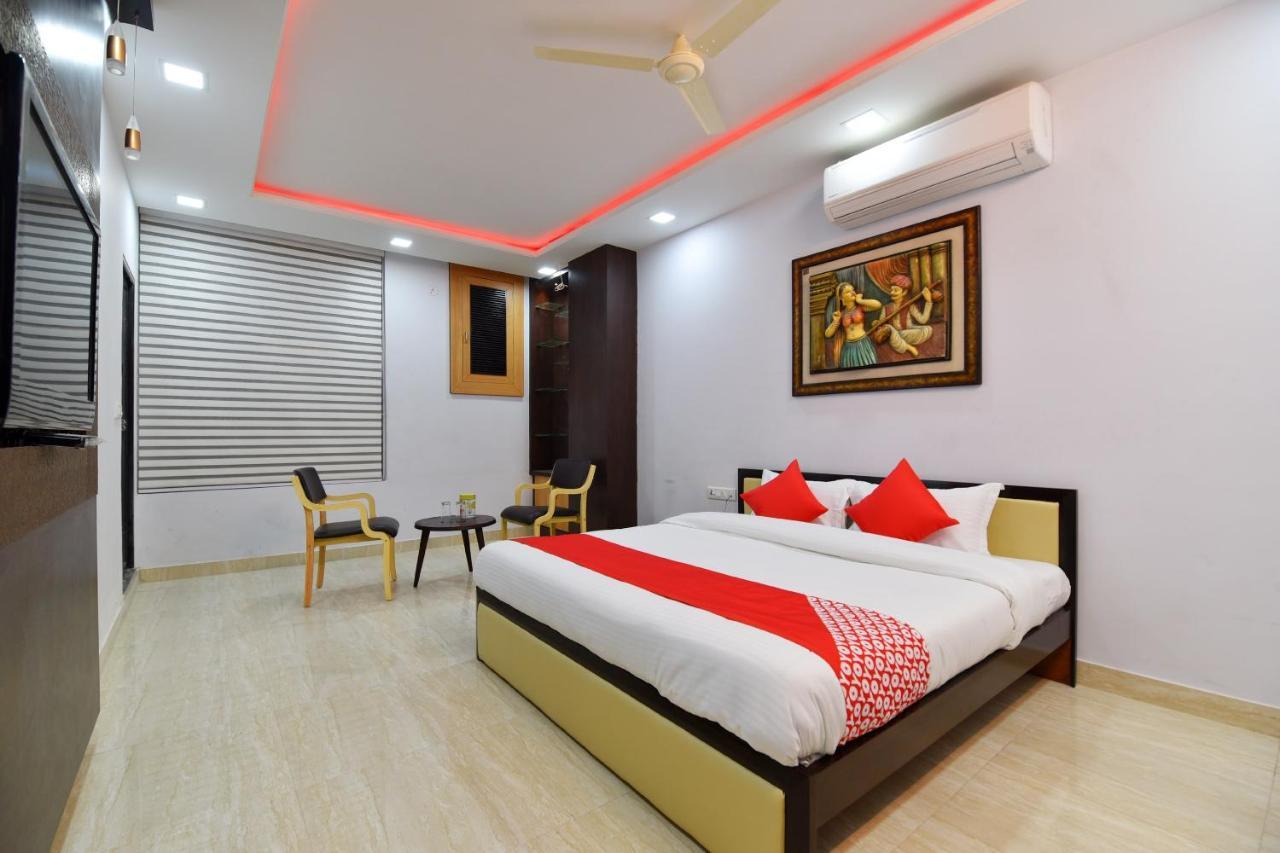 Oyo 27787 Rama Hotel Jaipur